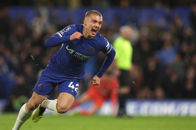 亚冠卡位生死战！布里兰主场无敌争出线，江原FC客场搏命追积分