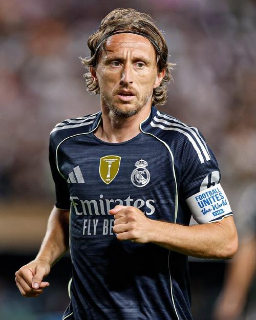 科瓦奇：我对施洛特贝克续约保持乐观；安塞尔米诺留到赛季末